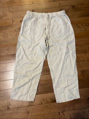 Light Beige Women's Linen-Blend Drawstring Capris